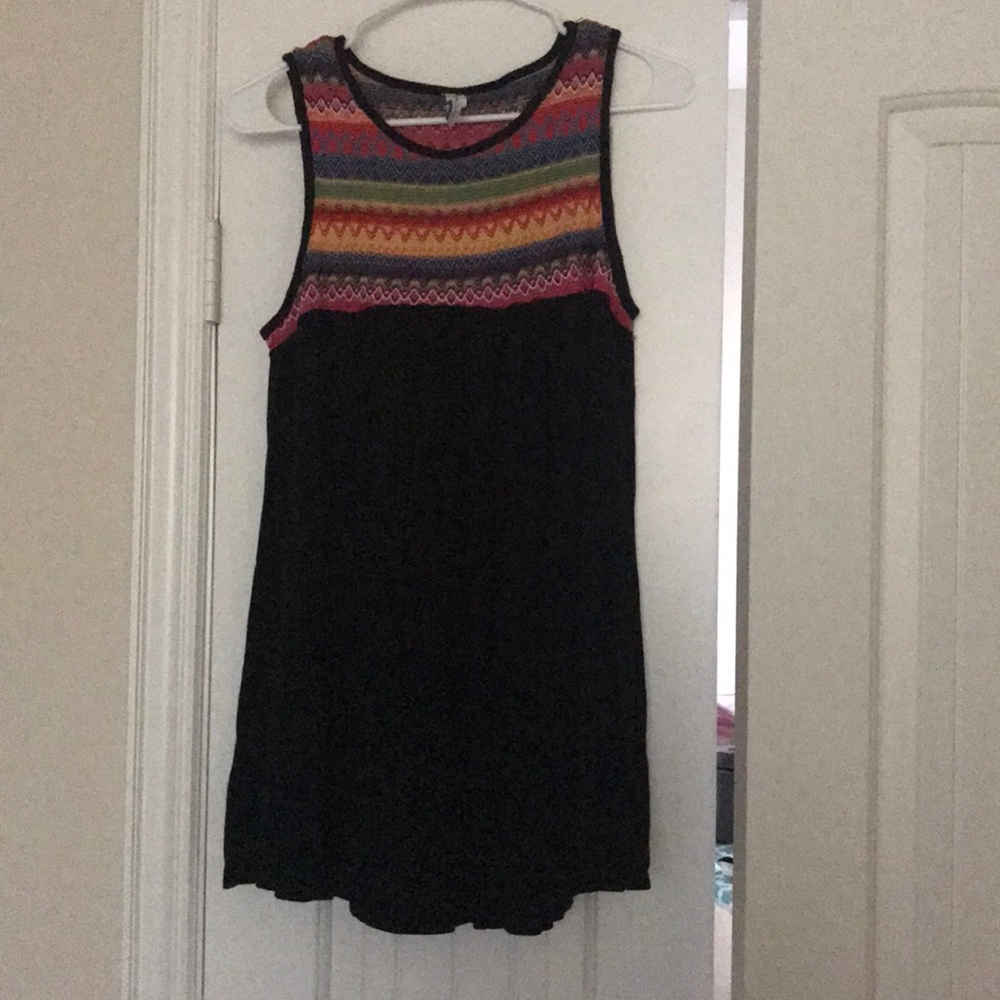 Sleeve less flowy tunic top